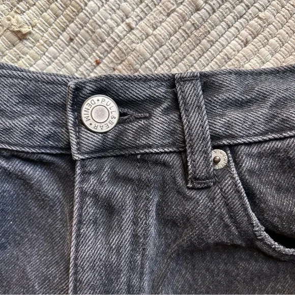 PULL & BEAR Black Distressed Frayed Denim Shorts - Picture 3 of 8